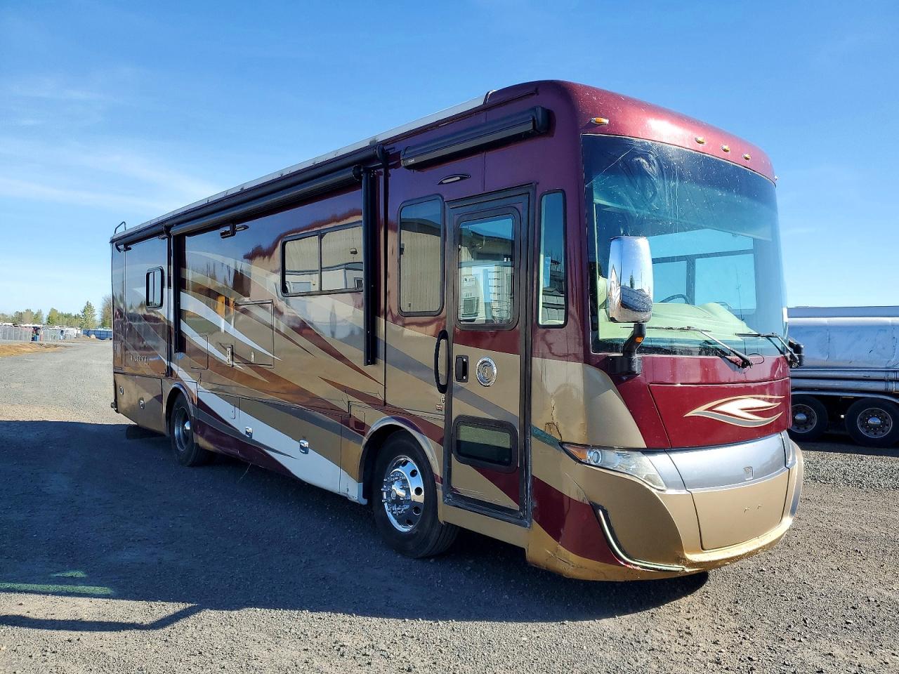 2018 FREIGHTLINER All other VIN 4UZACWFC9JCJS6806 photo 1