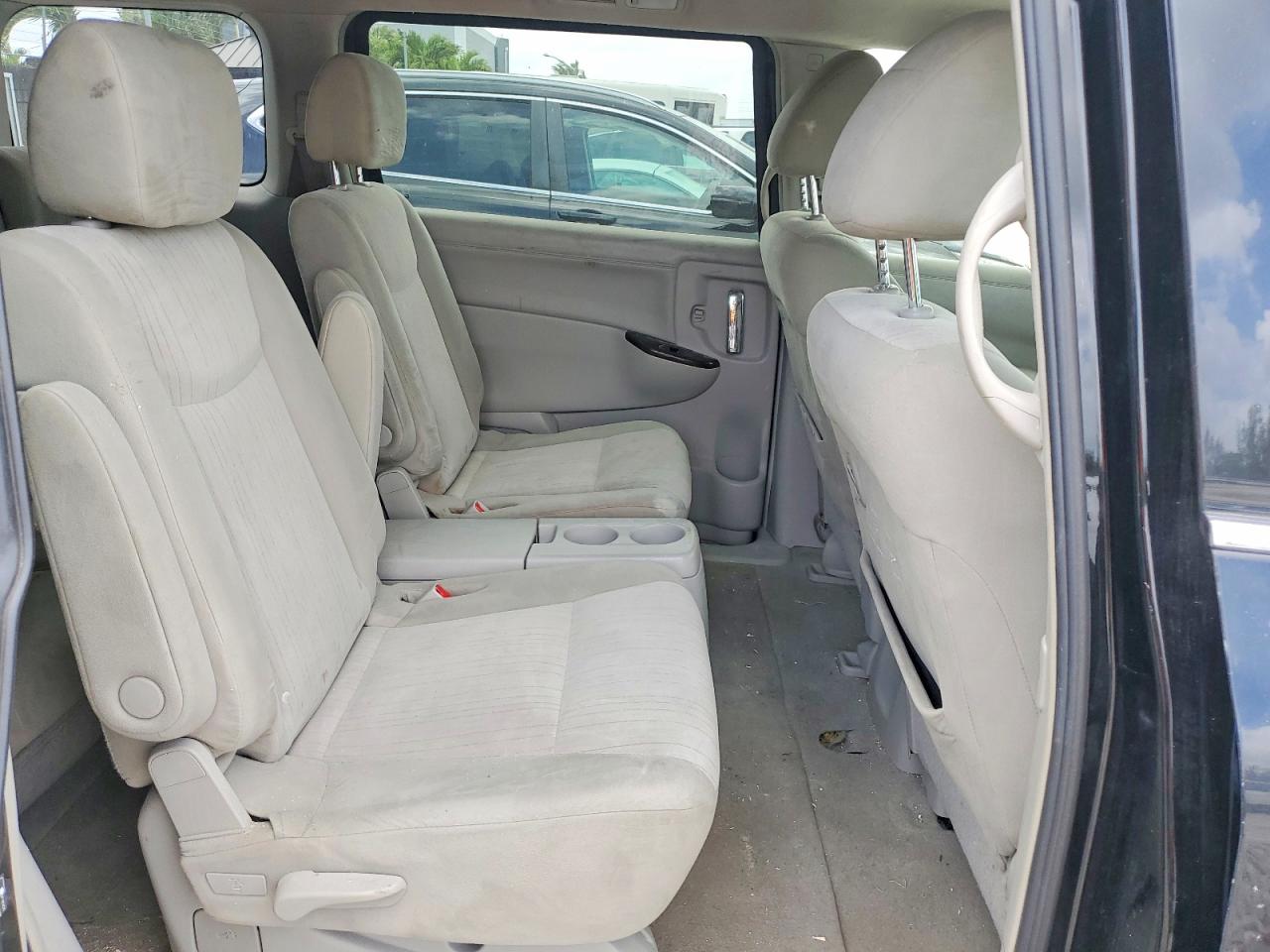 2012 Nissan Quest VIN JN8AE2KP9C9042070 photo 11