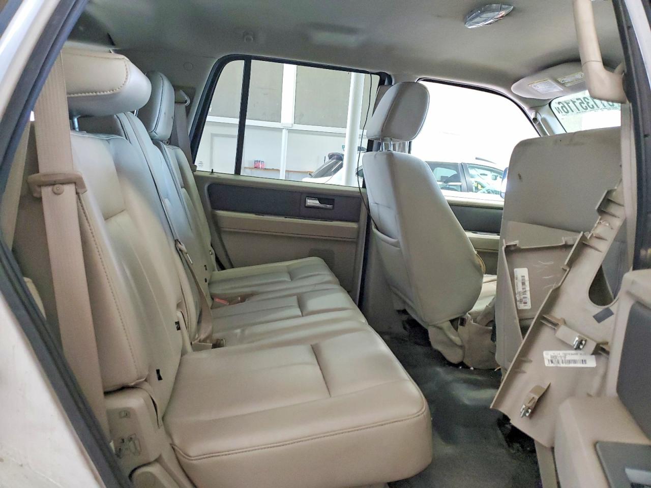 2007 FORD Expedition VIN 1FMFU16517LA65175 photo 11