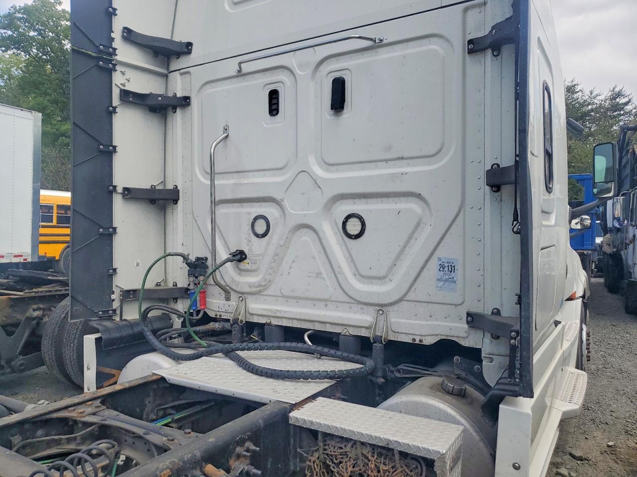 2020 FREIGHTLINER All other VIN 3AKJHHDR2LSLS3468 photo 6