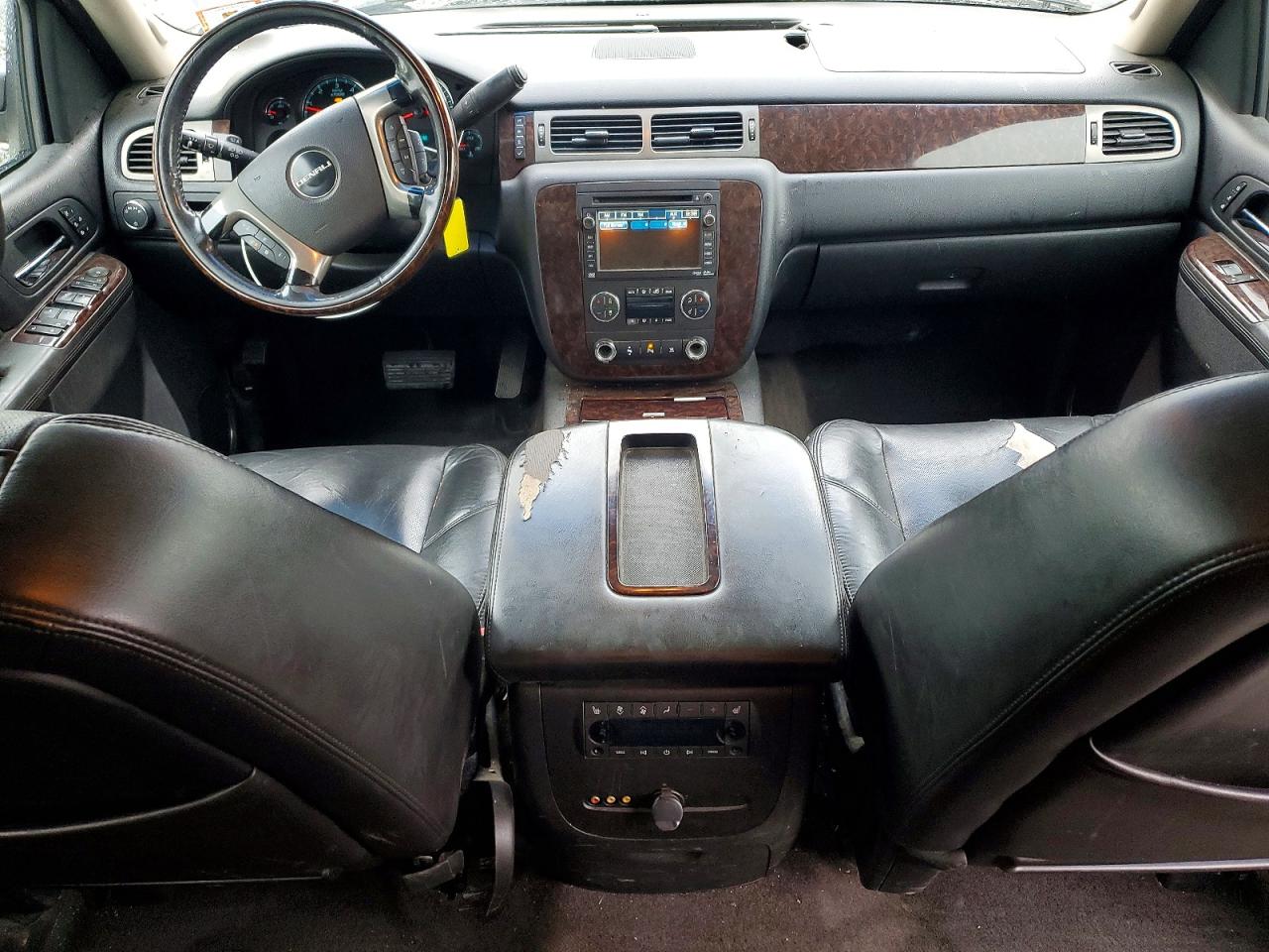 2011 GMC Yukon VIN 1GKS2EEF3BR208101 photo 8