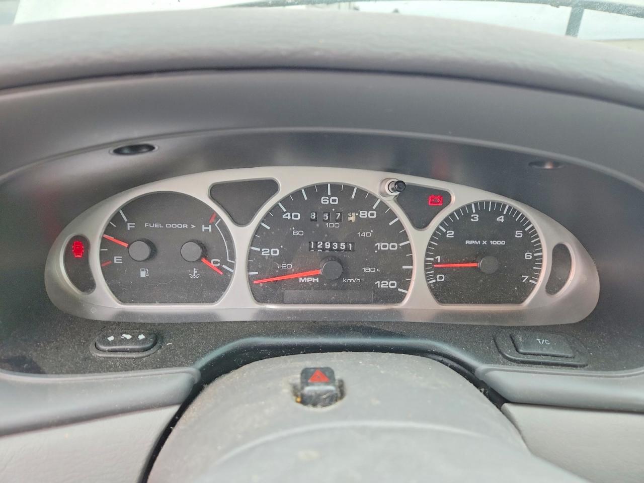 2003 Mercury Sable VIN 1MEHM55S13A604555 photo 9