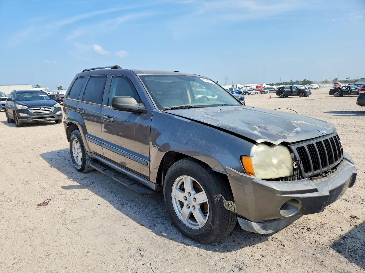 2007 Jeep Cherokee VIN 1J8GR48K77C548323 photo 4