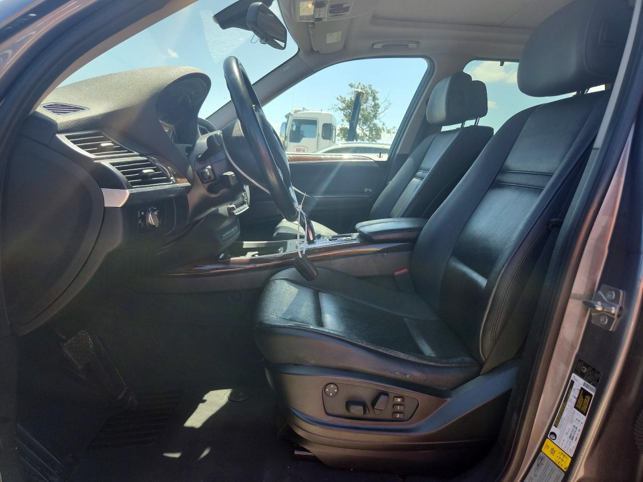 2010 BMW X5 VIN 5UXFE4C54AL385281 photo 7