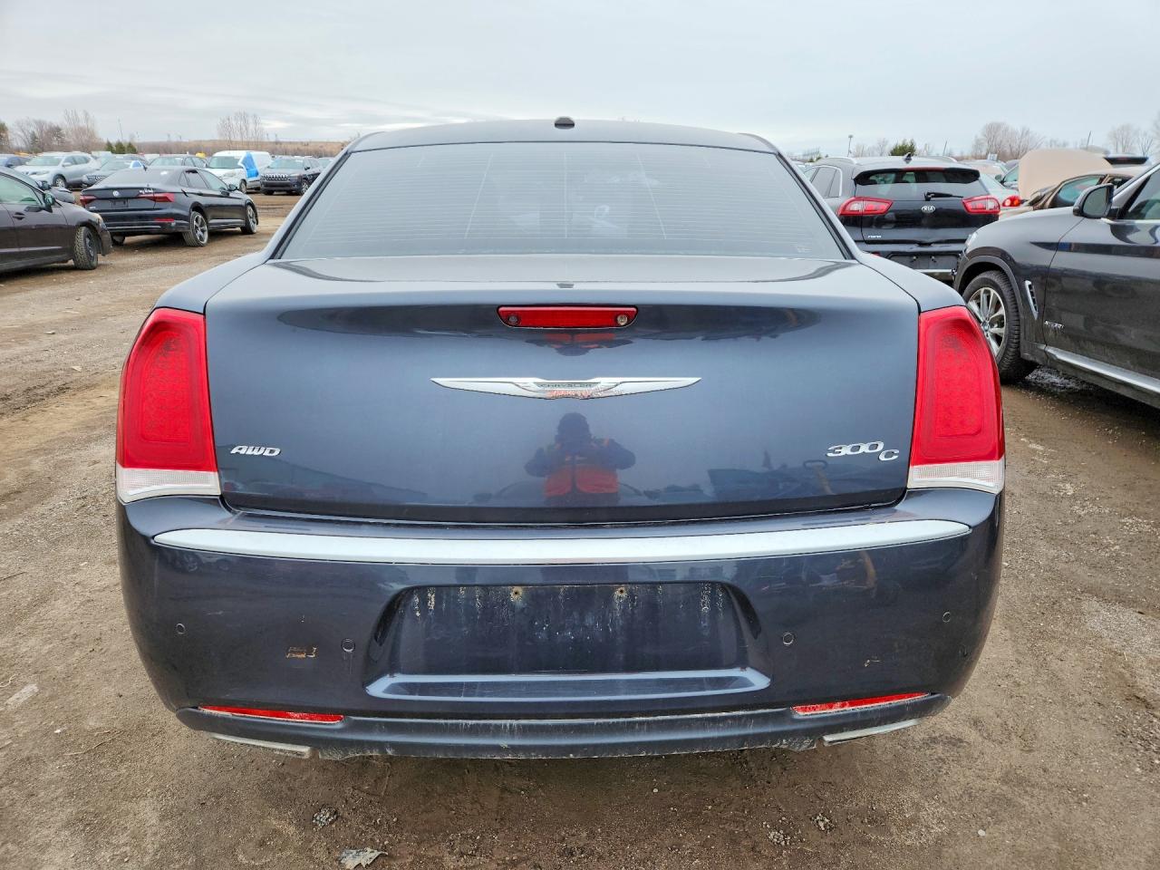 2016 Chrysler 300 VIN 2C3CCASG7GH230987 photo 6