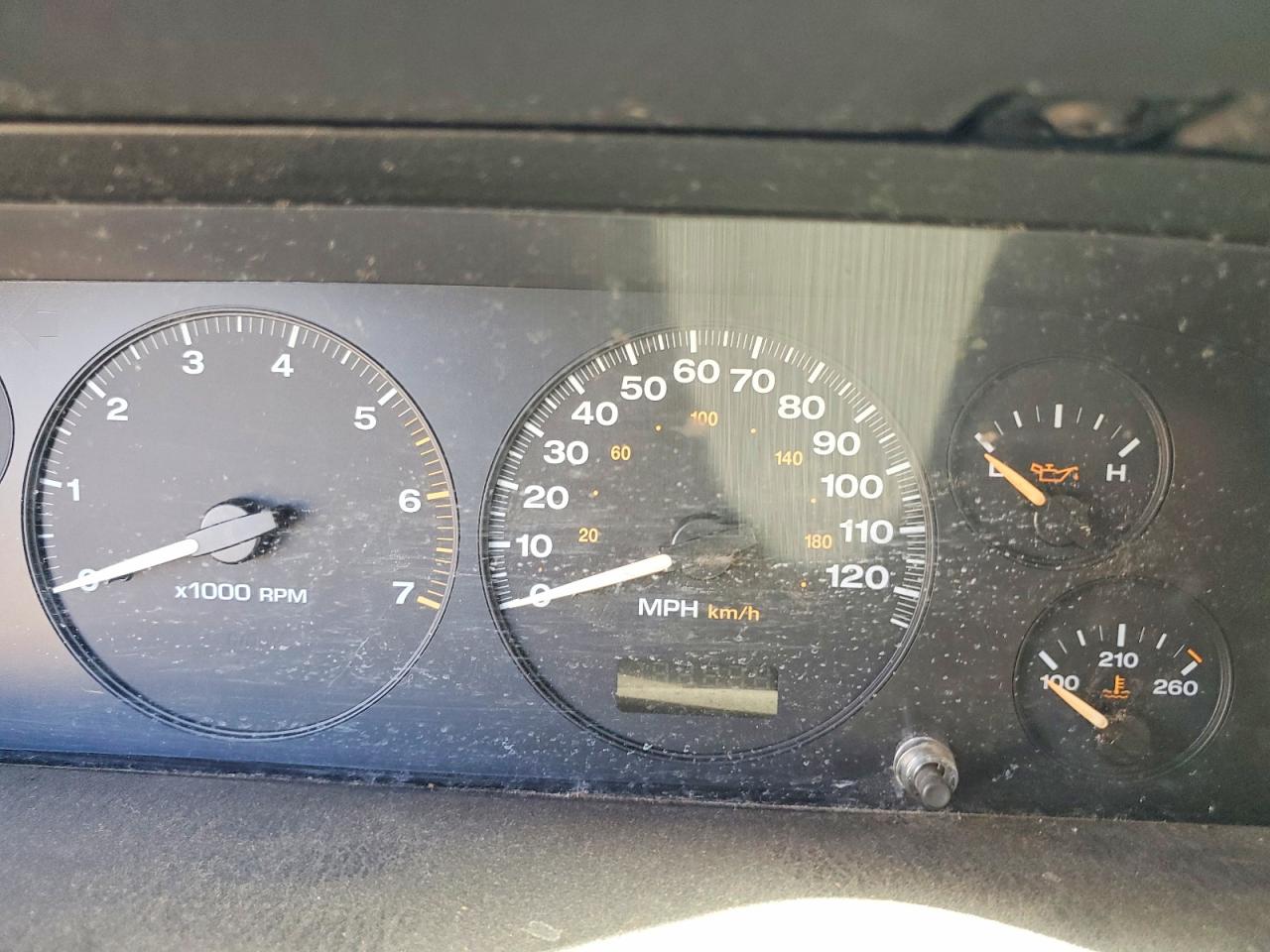 2000 Jeep Cherokee VIN 1J8GX48S02C277989 photo 9
