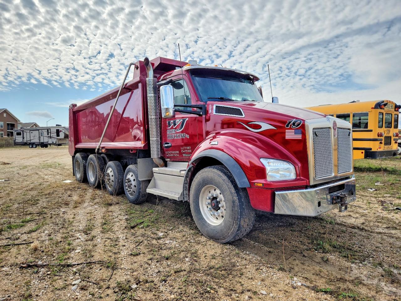 2019 KENWORTH All other VIN 1NKZX4TX8KJ258426 photo 1