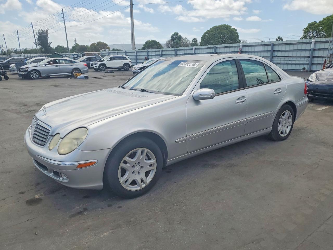 2003 MERCEDES-BENZ E-class VIN WDBUF65J73A174424 photo 1