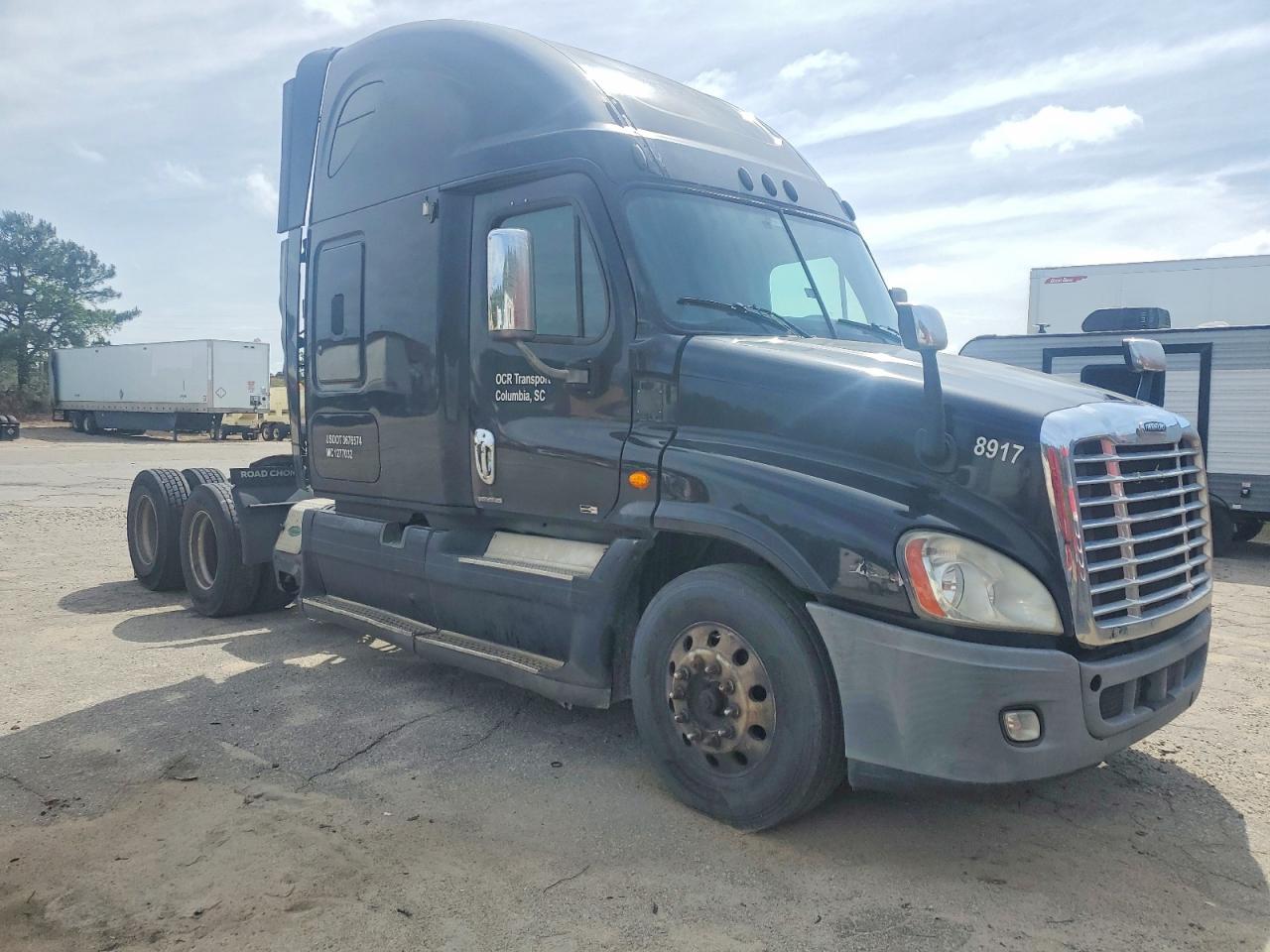 2012 FREIGHTLINER All other VIN 1FUJGLDR2CSBS8917 photo 1