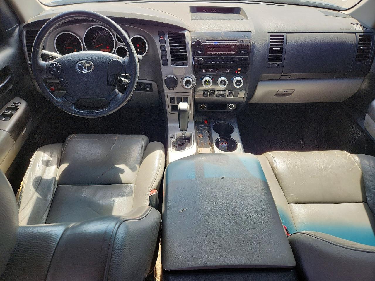 2013 Toyota Sequoia VIN 5TDZY5G14DS049023 photo 8