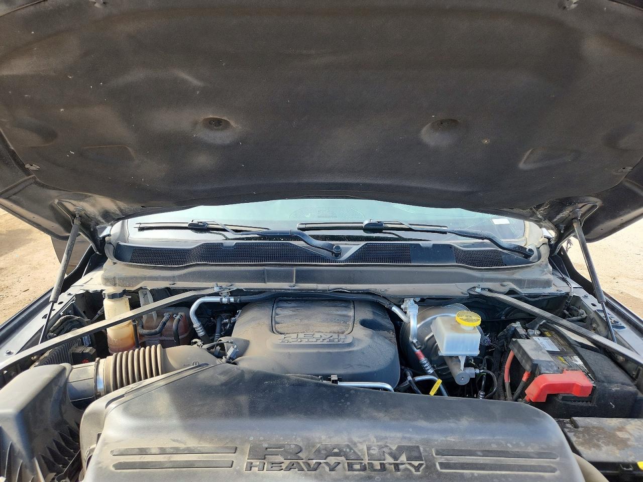 2020 Ram 2500 VIN 3C6TR5EJ2LG267102 photo 11