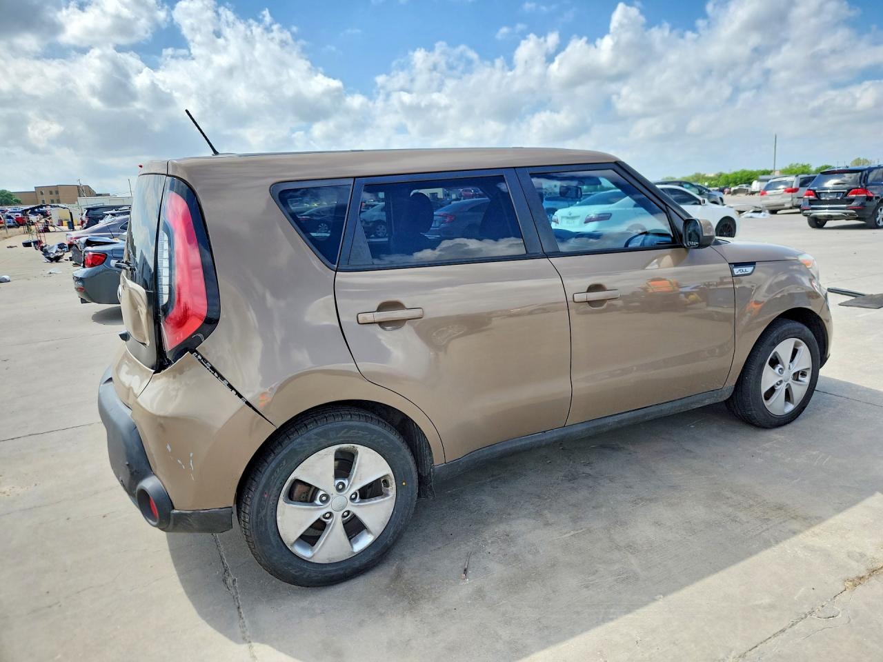 2015 Kia Soul VIN KNDJN2A25F7152504 photo 3