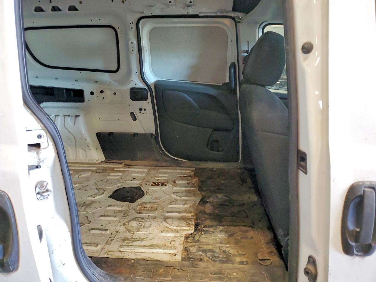 2019 RAM Promaster VIN ZFBHRFAB1K6L99094 photo 11
