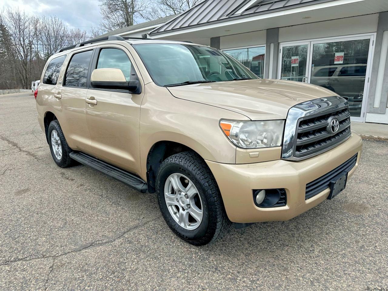 2014 TOYOTA Sequoia VIN 5TDBY5G19ES093215 photo 1