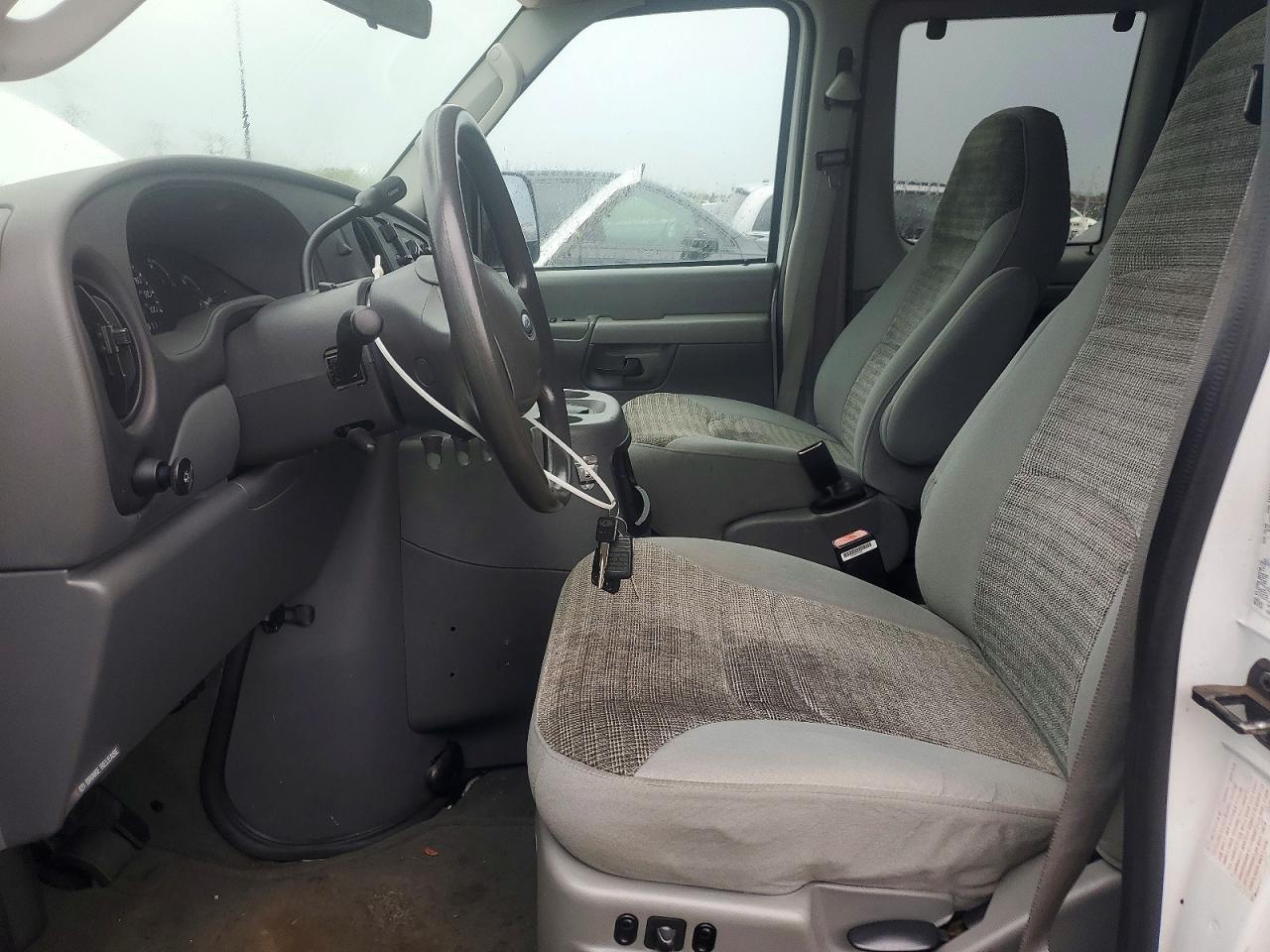 2003 Ford Econoline VIN 1FBSS31L83HA43878 photo 7