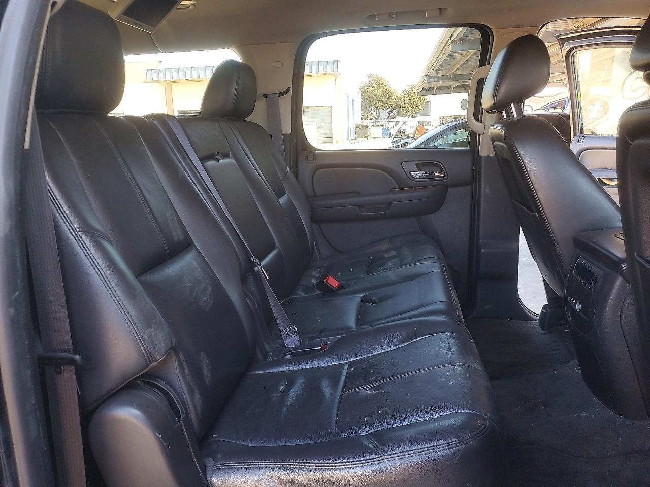 2014 CHEVROLET Suburban VIN 1GNSKJE75ER201059 photo 11