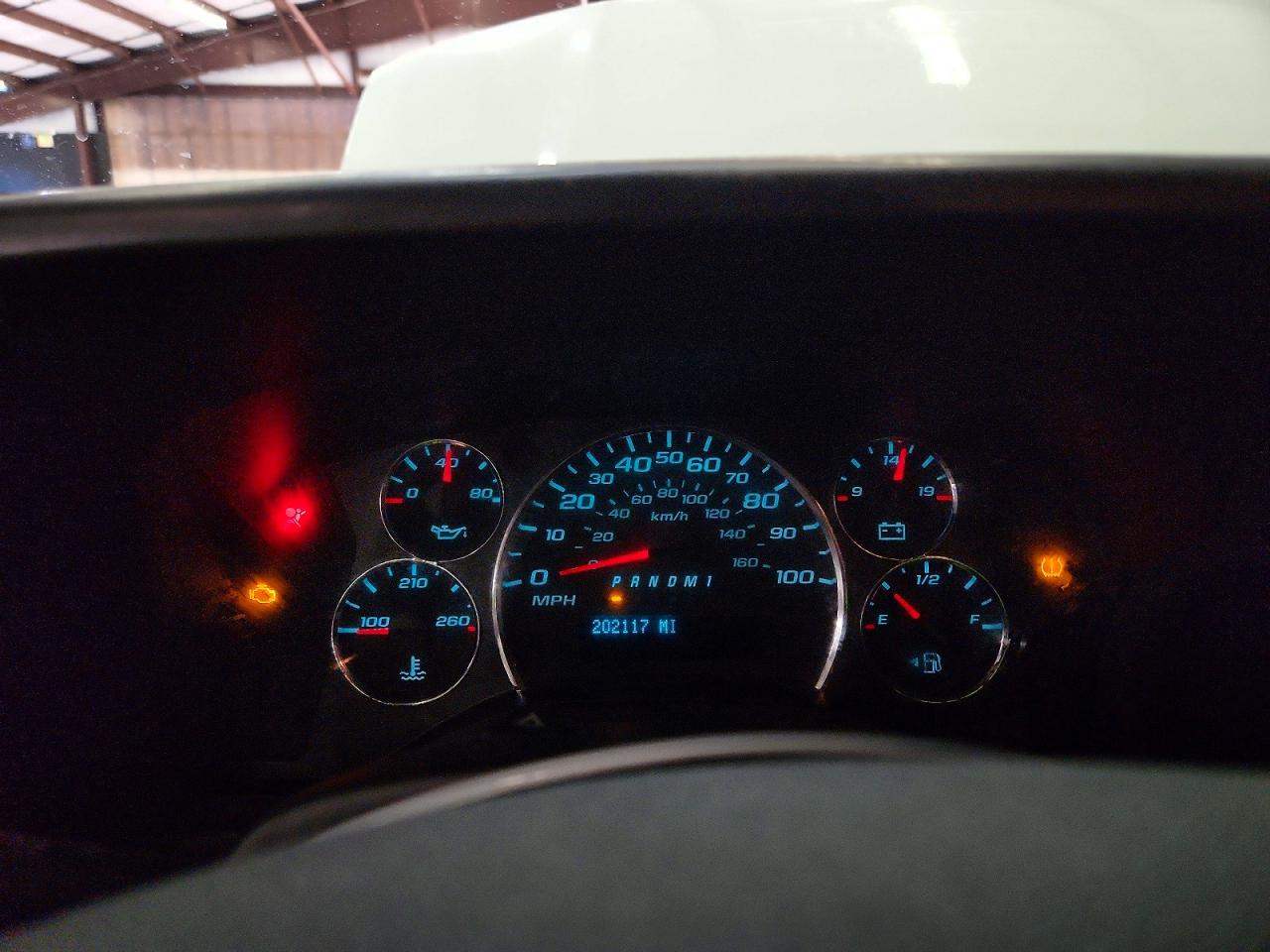 2014 CHEV Express VIN 1GCWGFCA4E1123119 photo 9