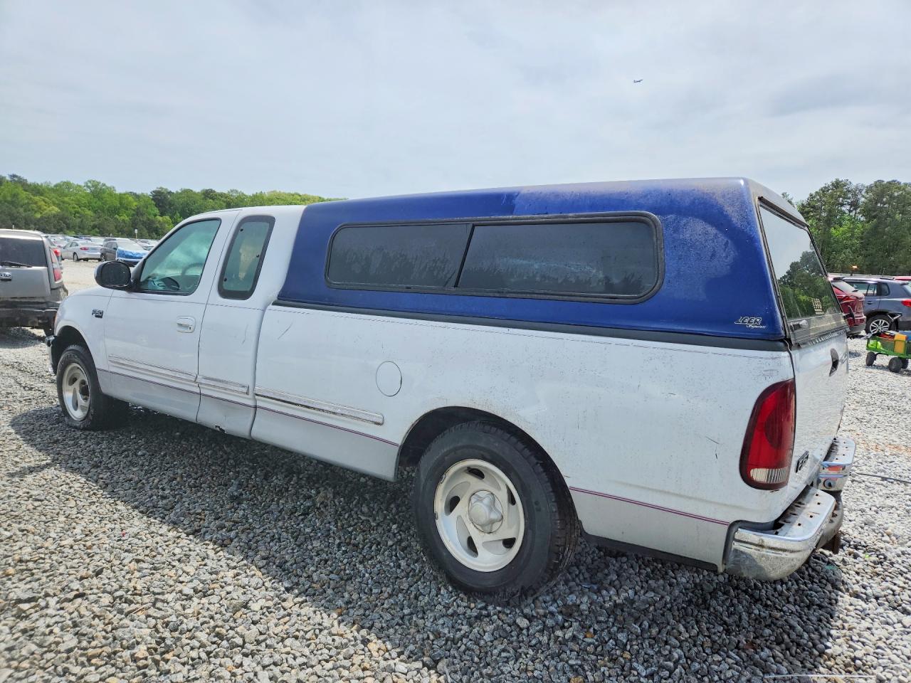 1997 Ford F150 VIN 1FTDX1764VNA58877 photo 2