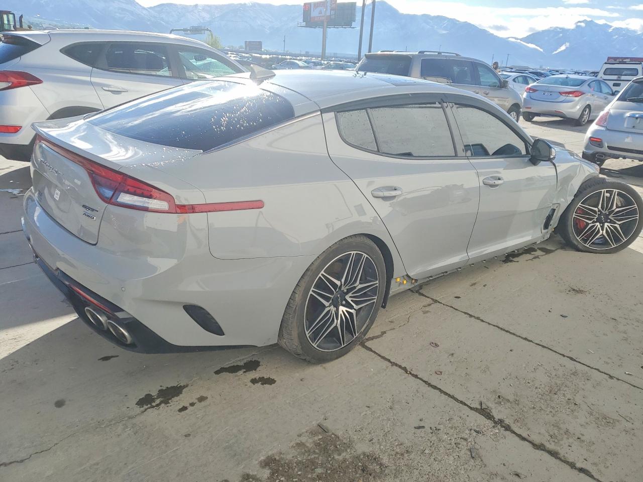 2022 Kia Stinger VIN KNAE45LC1N6099359 photo 3