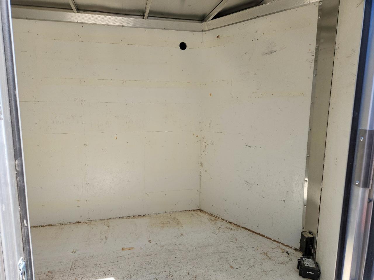2022 ALCOM LLC ENCLOSED CARGO TRAILER VIN 5WFBE1423NW119637 photo 5