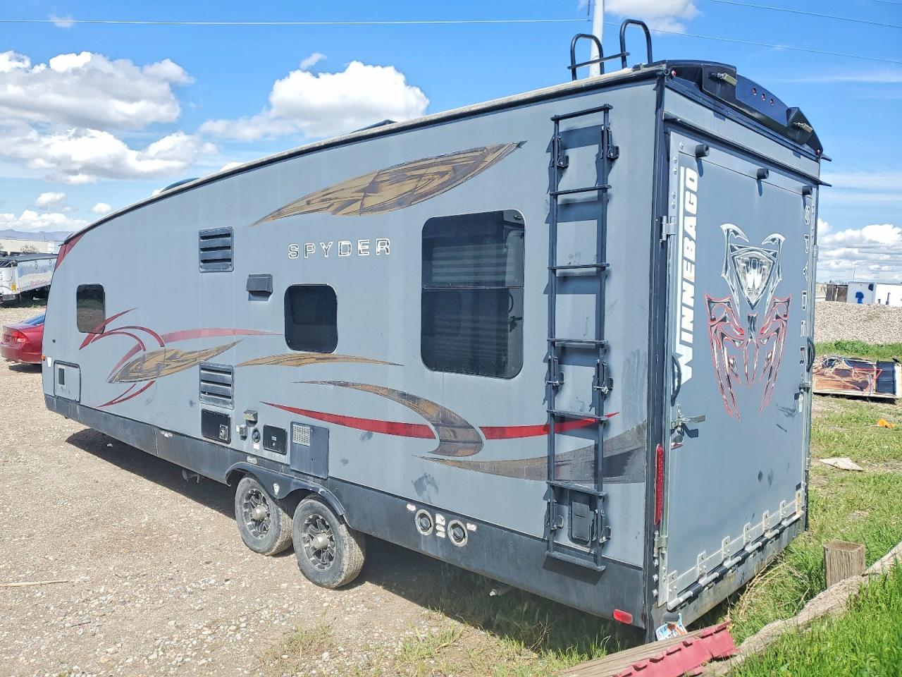 2017 WINNEBAGO All models VIN 54CUS1U27H3031155 photo 3