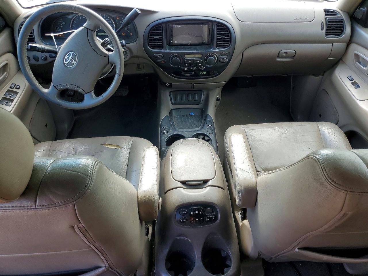 2005 Toyota Sequoia VIN 5TDZT34A75S255462 photo 8