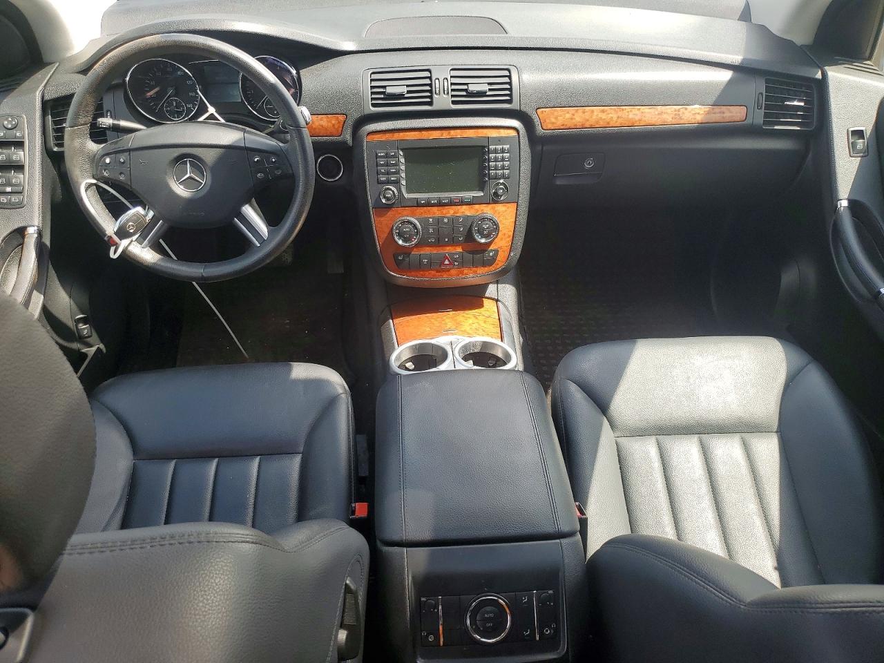 2007 Mercedes-Benz R-class VIN 4JGCB65E47A055369 photo 8