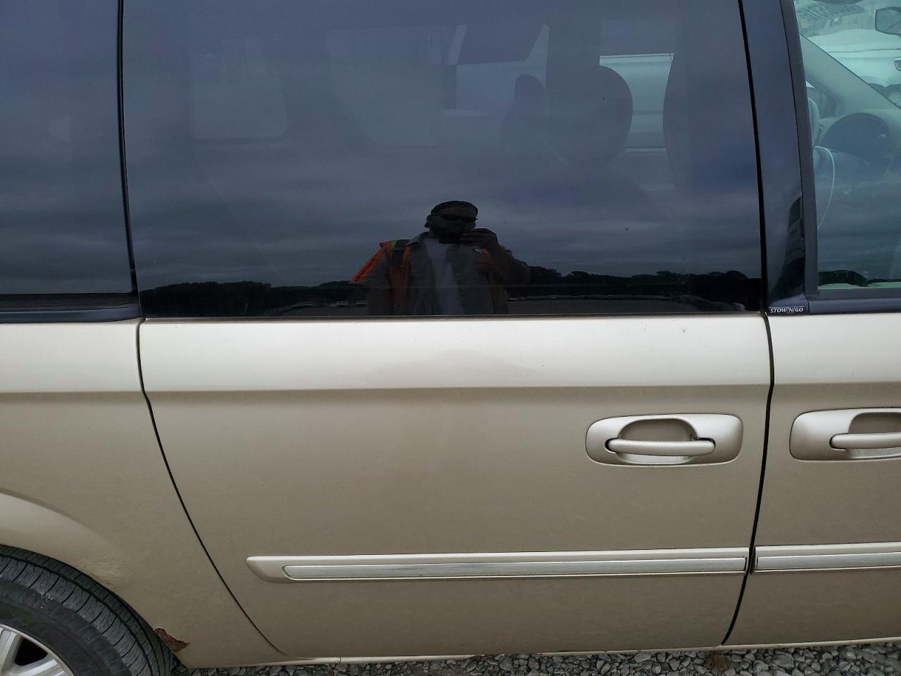 2005 Chrysler Minivan VIN 2C4GP54L45R292406 photo 11