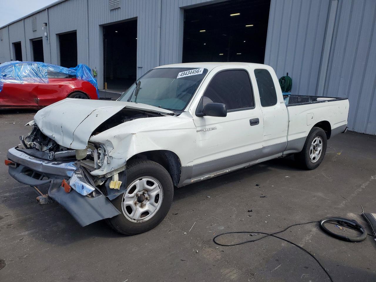 1998 TOYOTA Tacoma VIN 4TAVL52N3WZ090456 photo 1