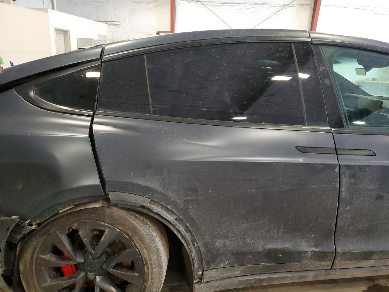 2023 Tesla Model x VIN 7SAXCBE66PF427390 photo 11