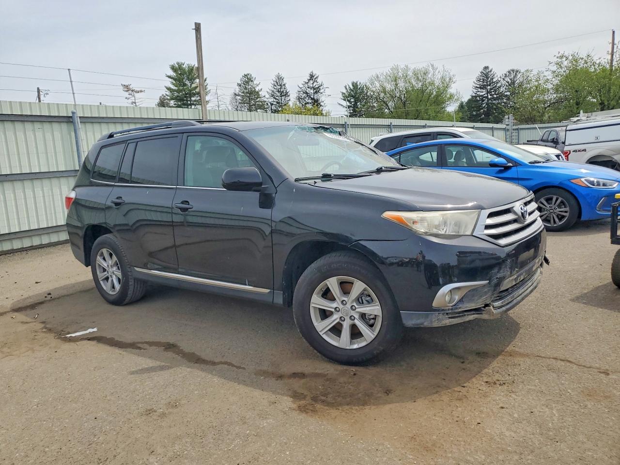 2011 TOYT Highlander VIN 5TDBK3EH9BS070809 photo 4
