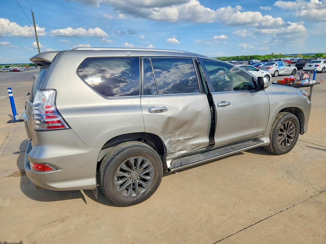 2020 Lexus Gx VIN JTJAM7BX9L5258226 photo 3