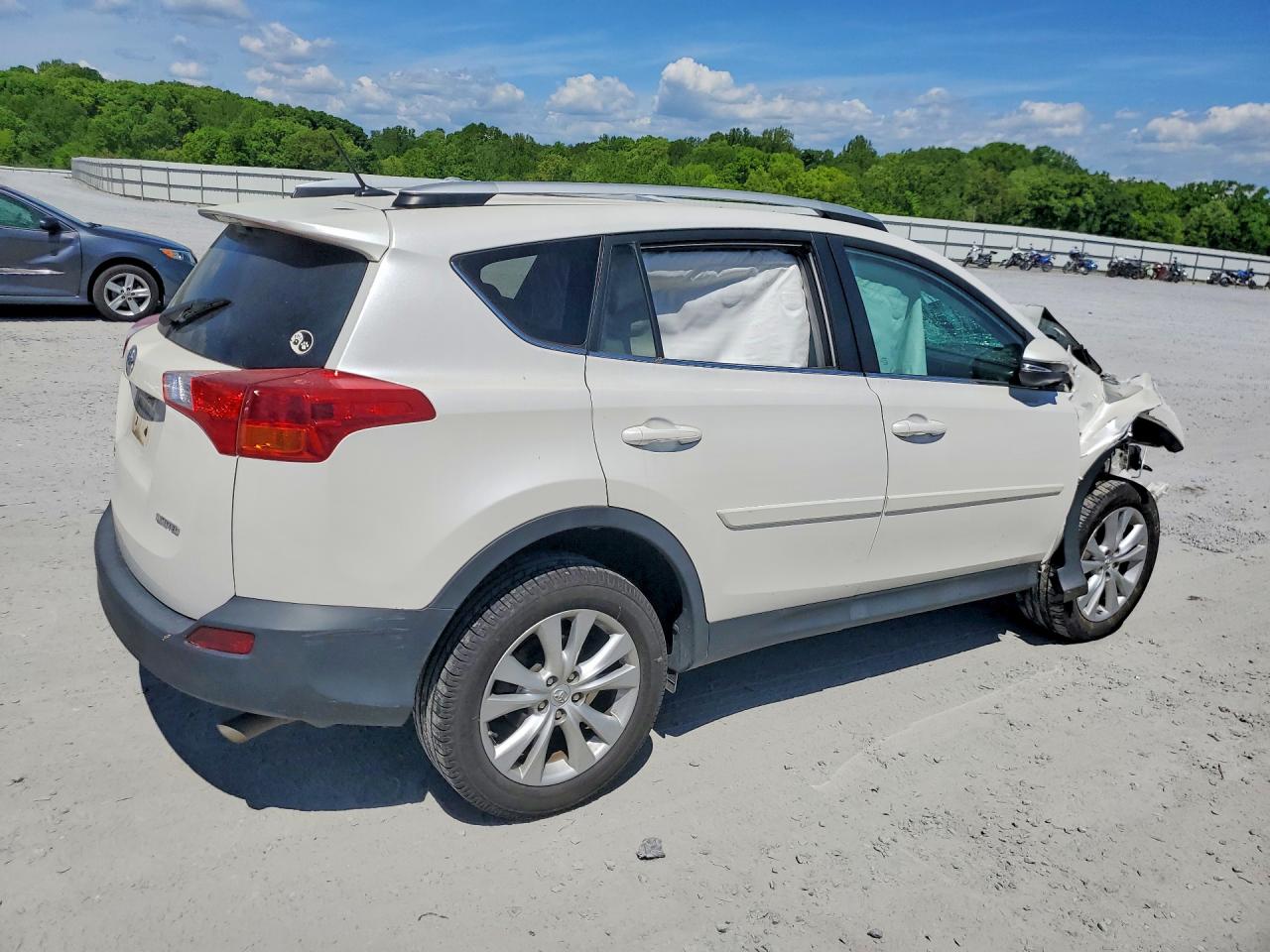 2014 Toyota Rav4 VIN 2T3YFREV3EW112790 photo 3