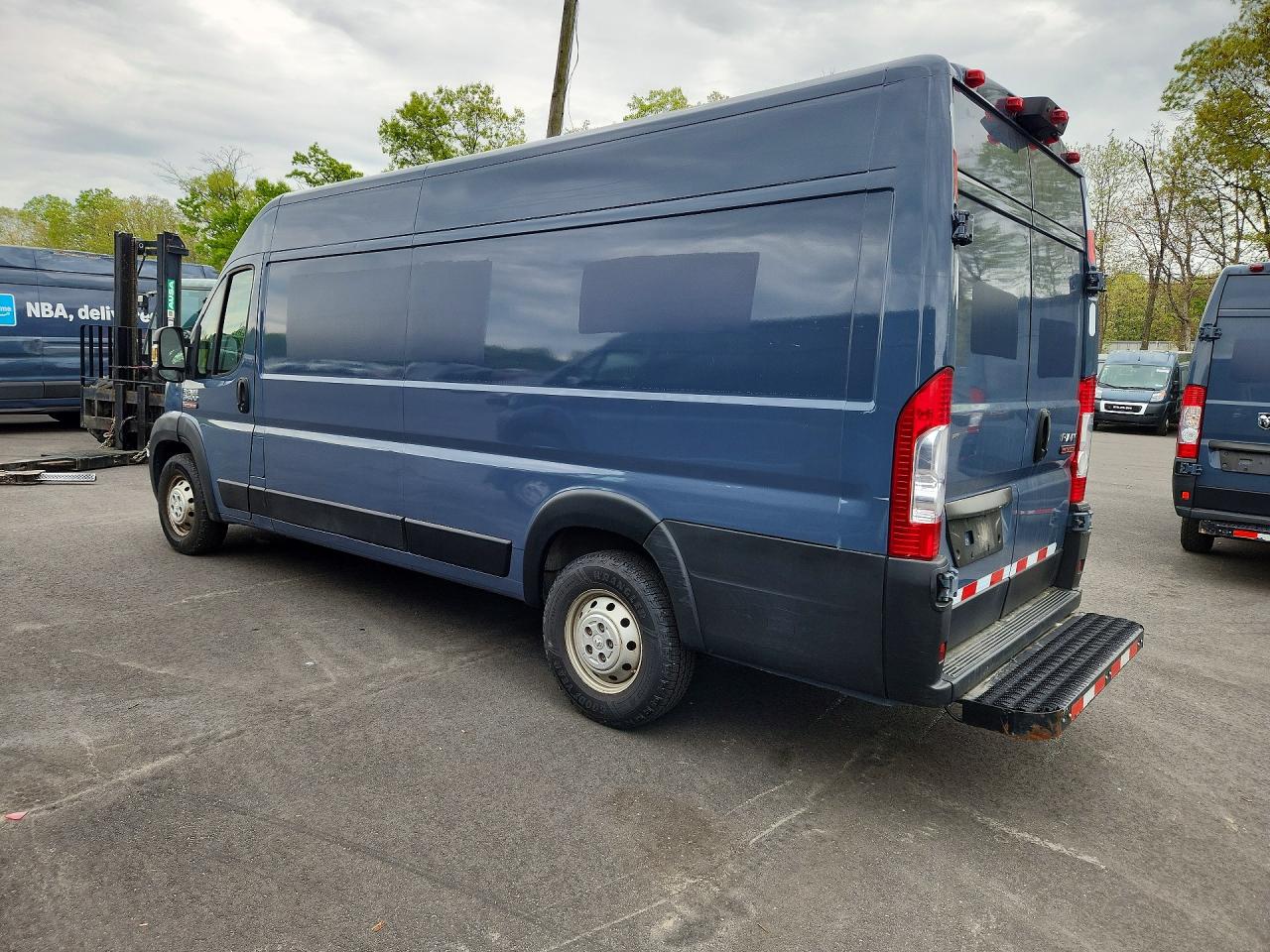 2020 Ram Promaster VIN 3C6URVJG0LE129309 photo 2