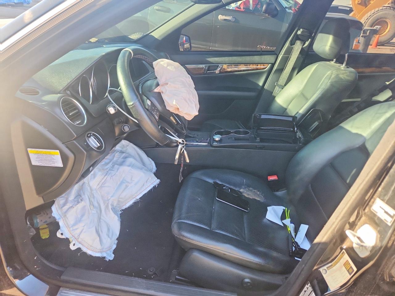 2013 Mercedes-Benz C class VIN WDDGF8ABXDR255399 photo 7