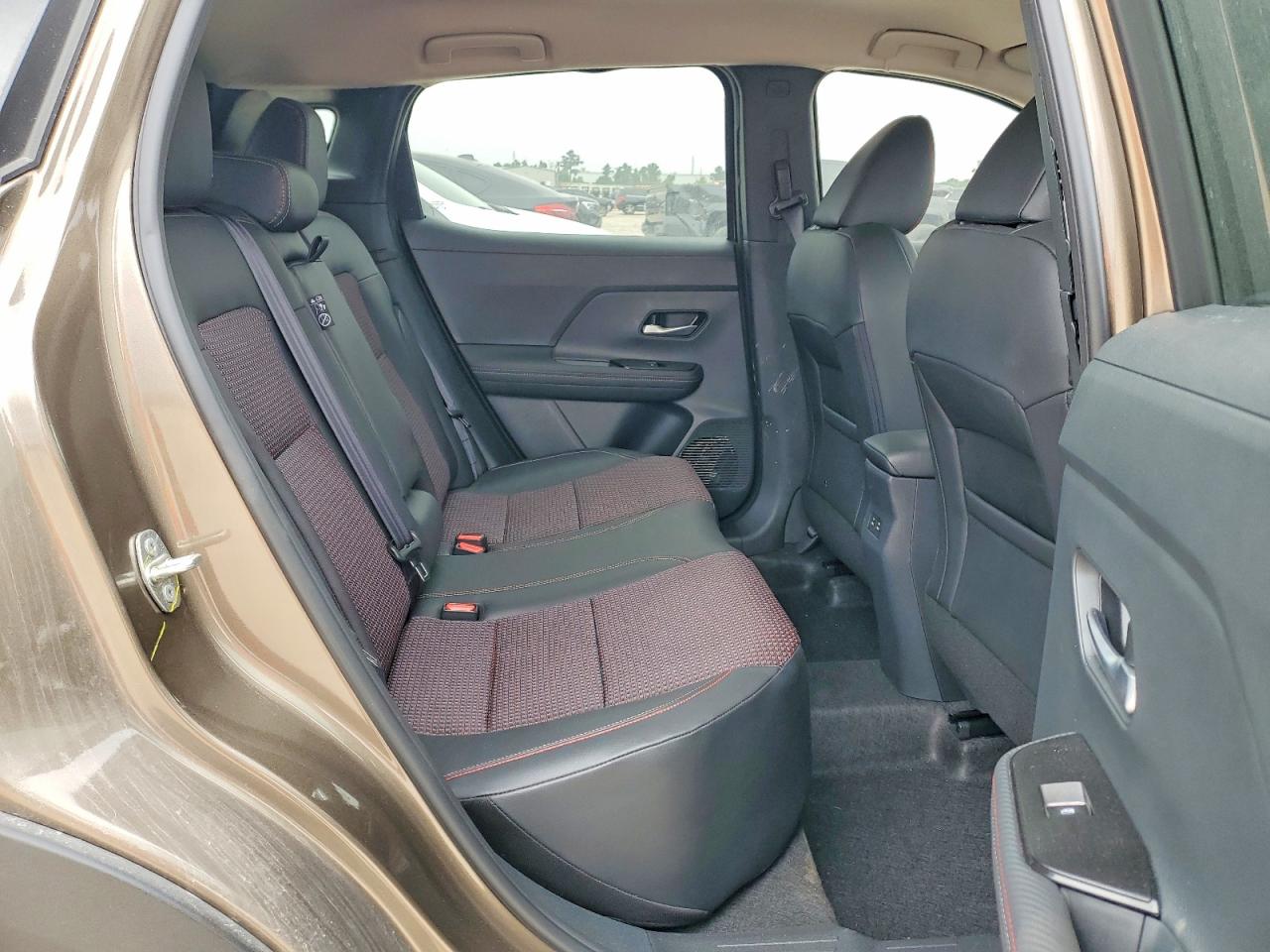 2025 NISSAN Kicks VIN 3N8AP6DA8SL403286 photo 11