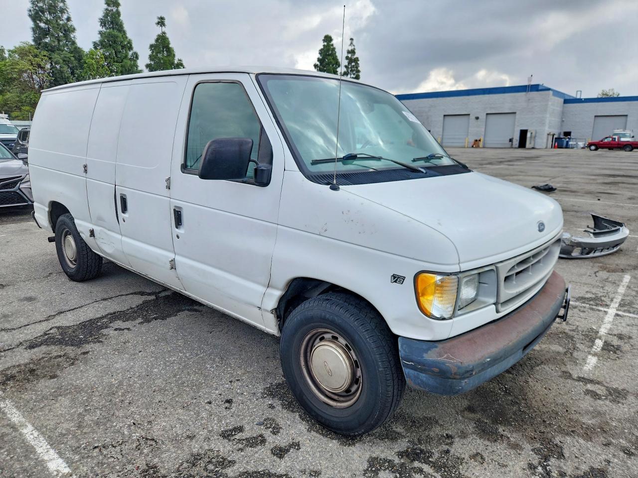 1999 Ford Econoline VIN 1FTRE14W5XHB41168 photo 4