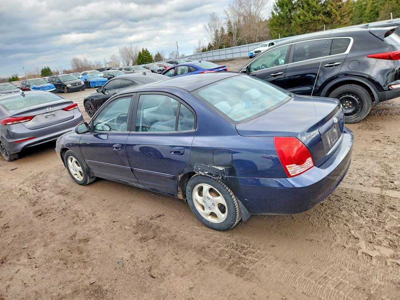 2006 Hyundai Elantra VIN KMHDN45D16U288615 photo 2
