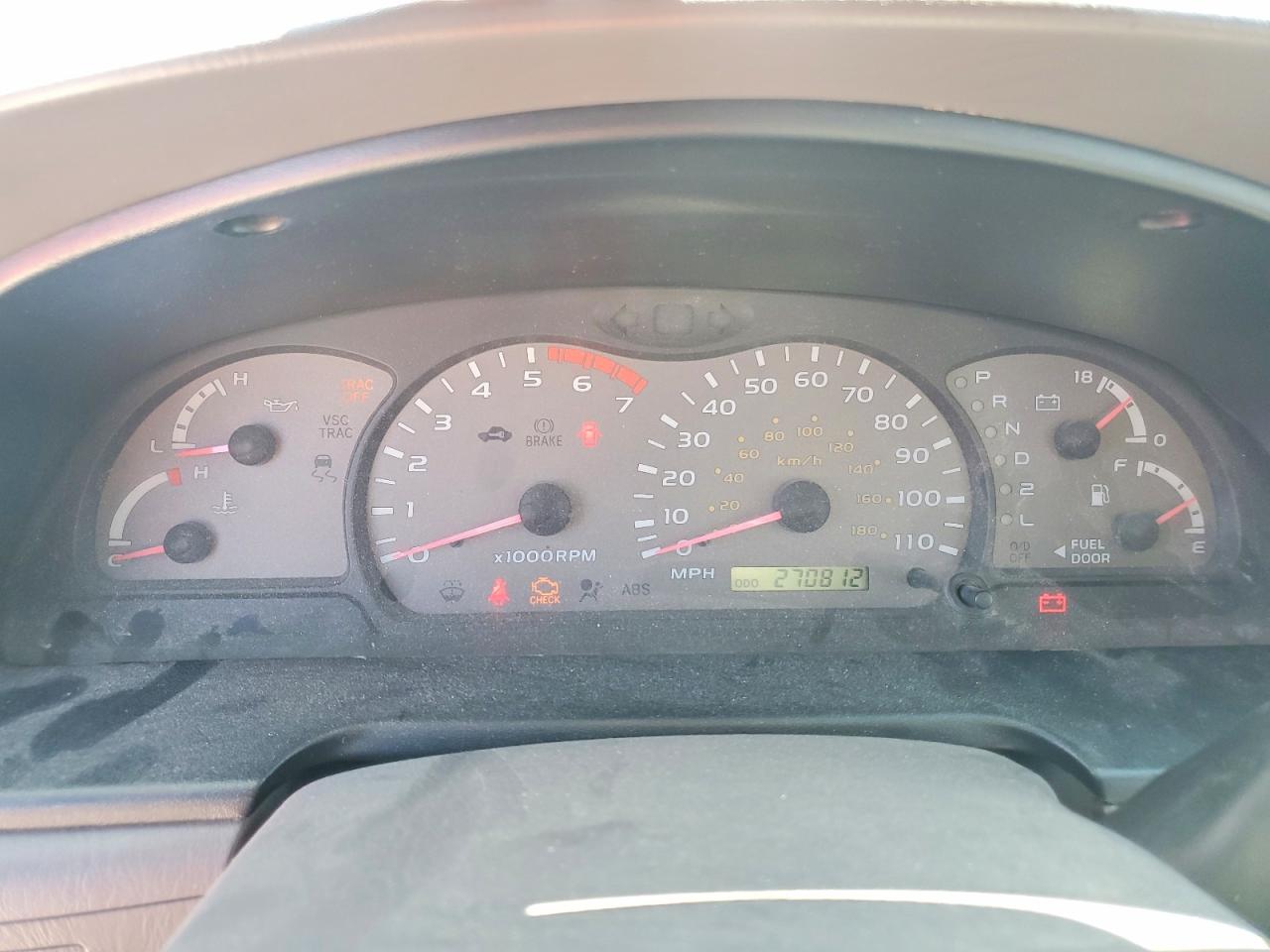 2002 TOYOTA Sequoia VIN 5TDZT34AX2S125834 photo 9