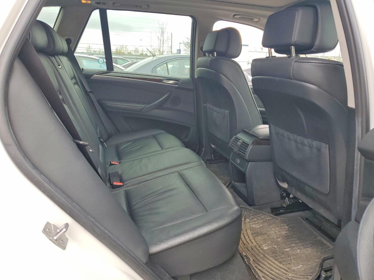 2010 BMW X5 VIN 5UXFE4C5XAL379050 photo 11