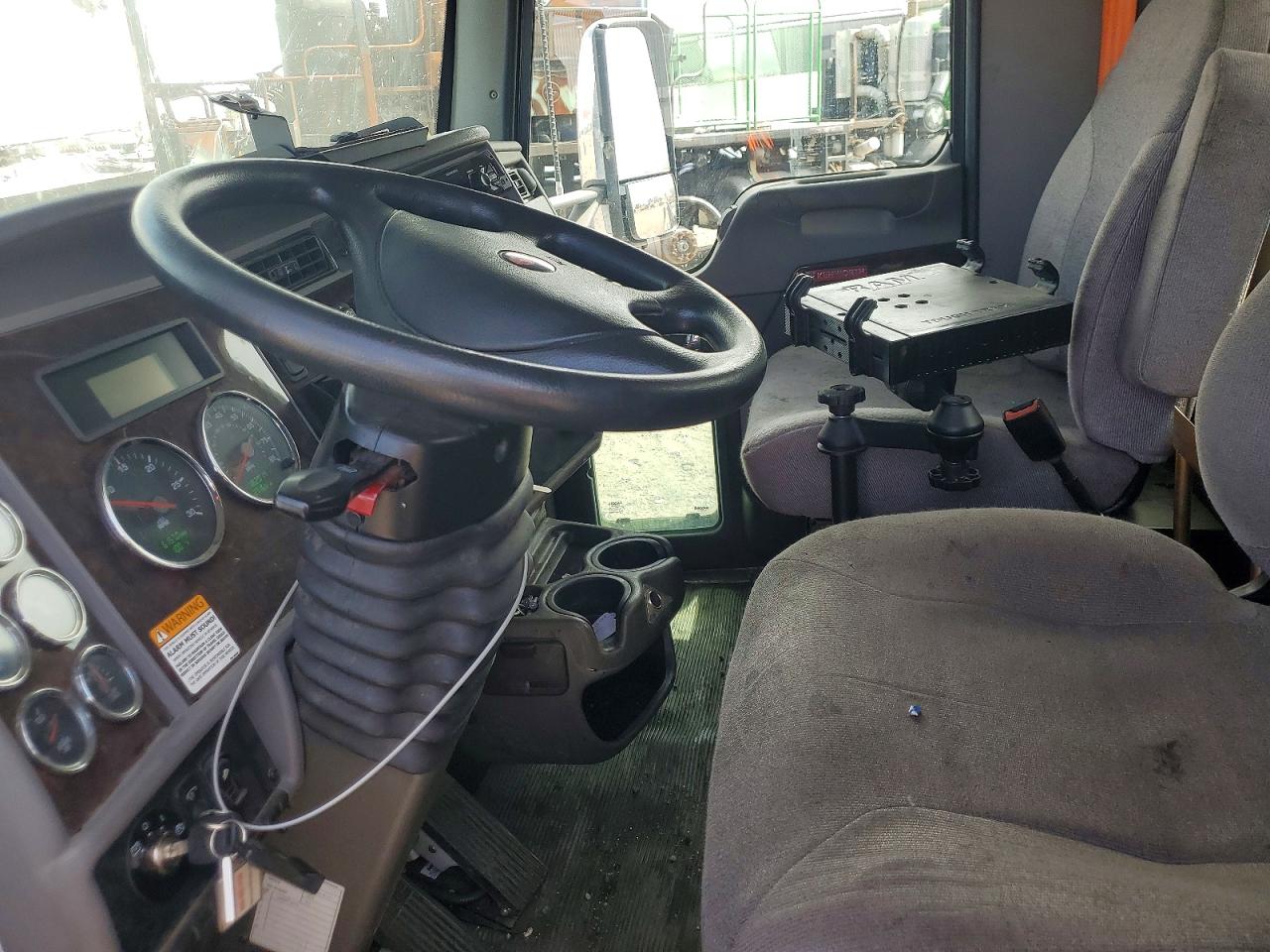 2018 KENWORTH All other VIN 2NKHHJ7X4JM208373 photo 8
