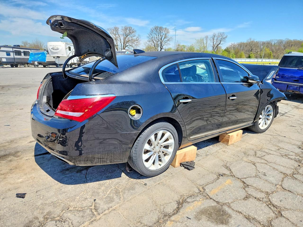 2016 Buick Lacrosse VIN 1G4GB5G3XGF173386 photo 3