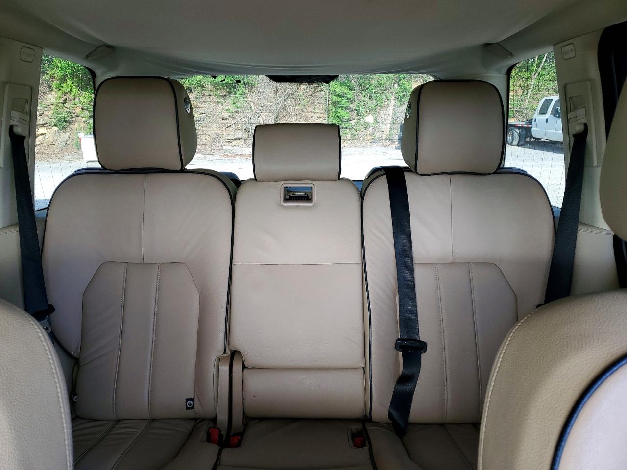 2011 Land Rangerover VIN SALME1D46BA348266 photo 10