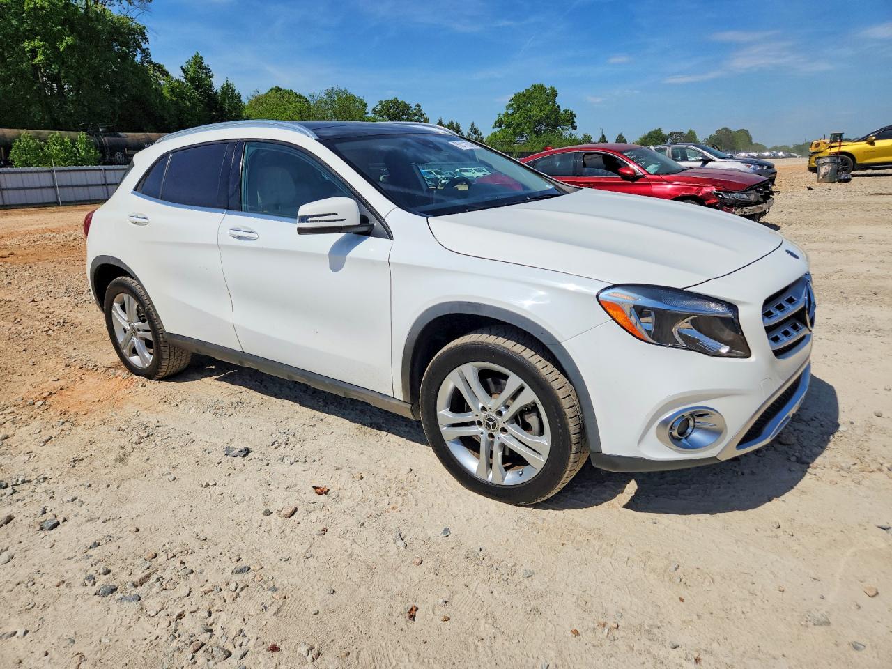 2019 Mercedes-Benz Gla-class VIN WDCTG4EB3KU004205 photo 4