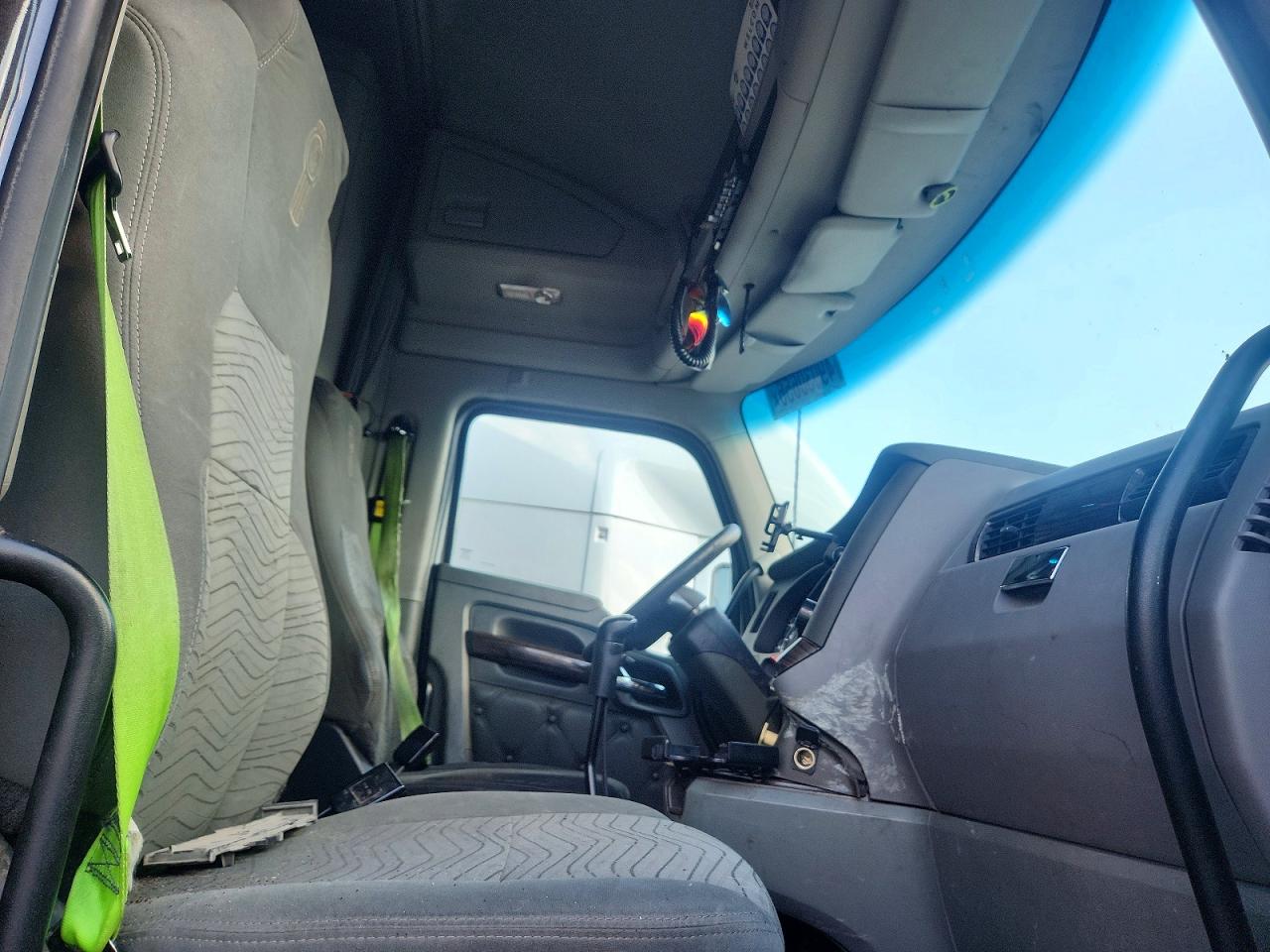 2014 KENWORTH All other VIN 1XKYD49X8EJ395338 photo 5
