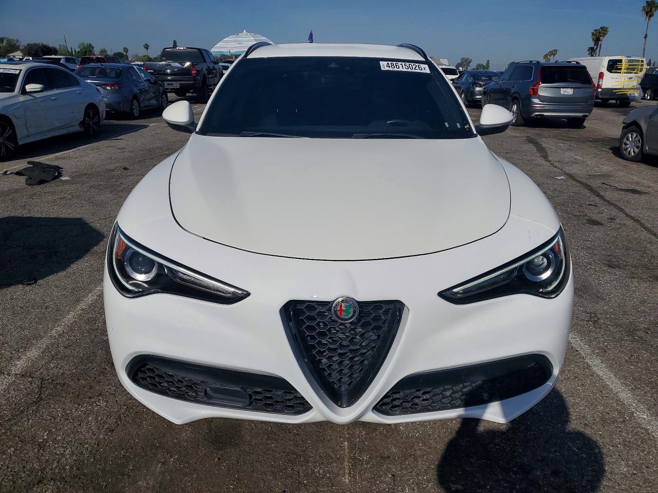2022 Alfa Stelvio VIN ZASPAJAN8N7D44189 photo 5