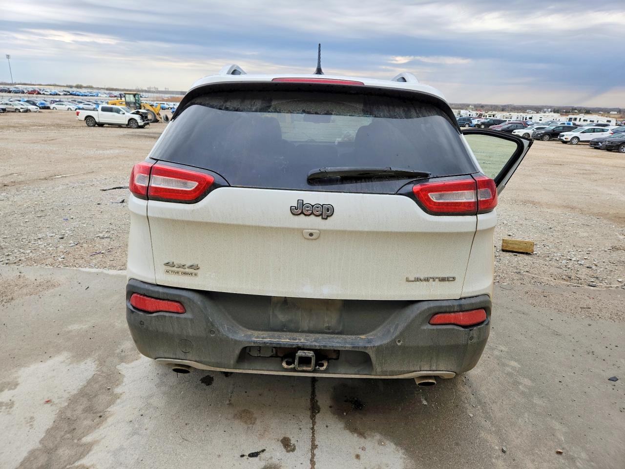 2014 Jeep Cherokee VIN 1C4PJMDS7EW184176 photo 6
