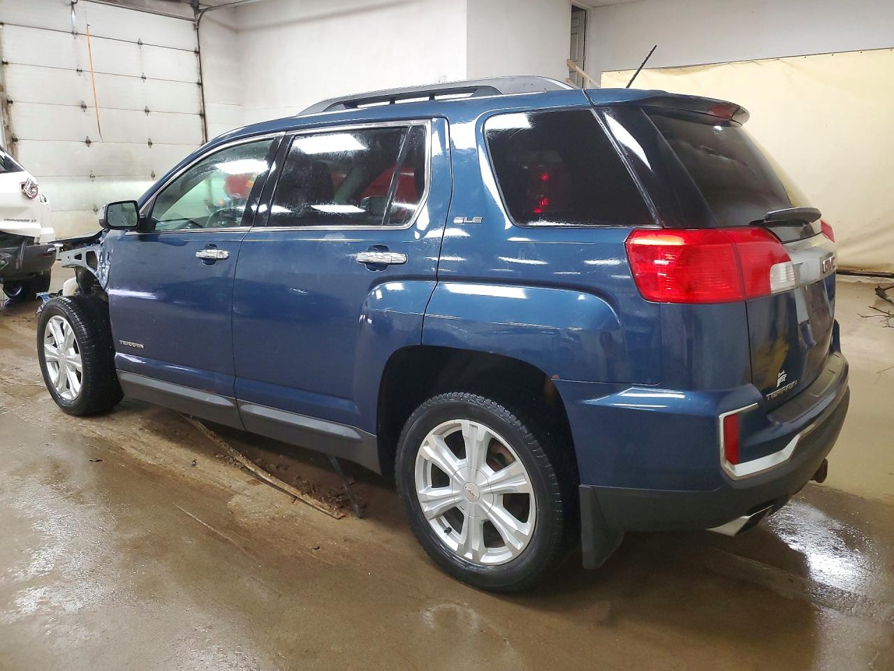 2016 GMC Terrain VIN 2GKFLTE36G6163148 photo 2
