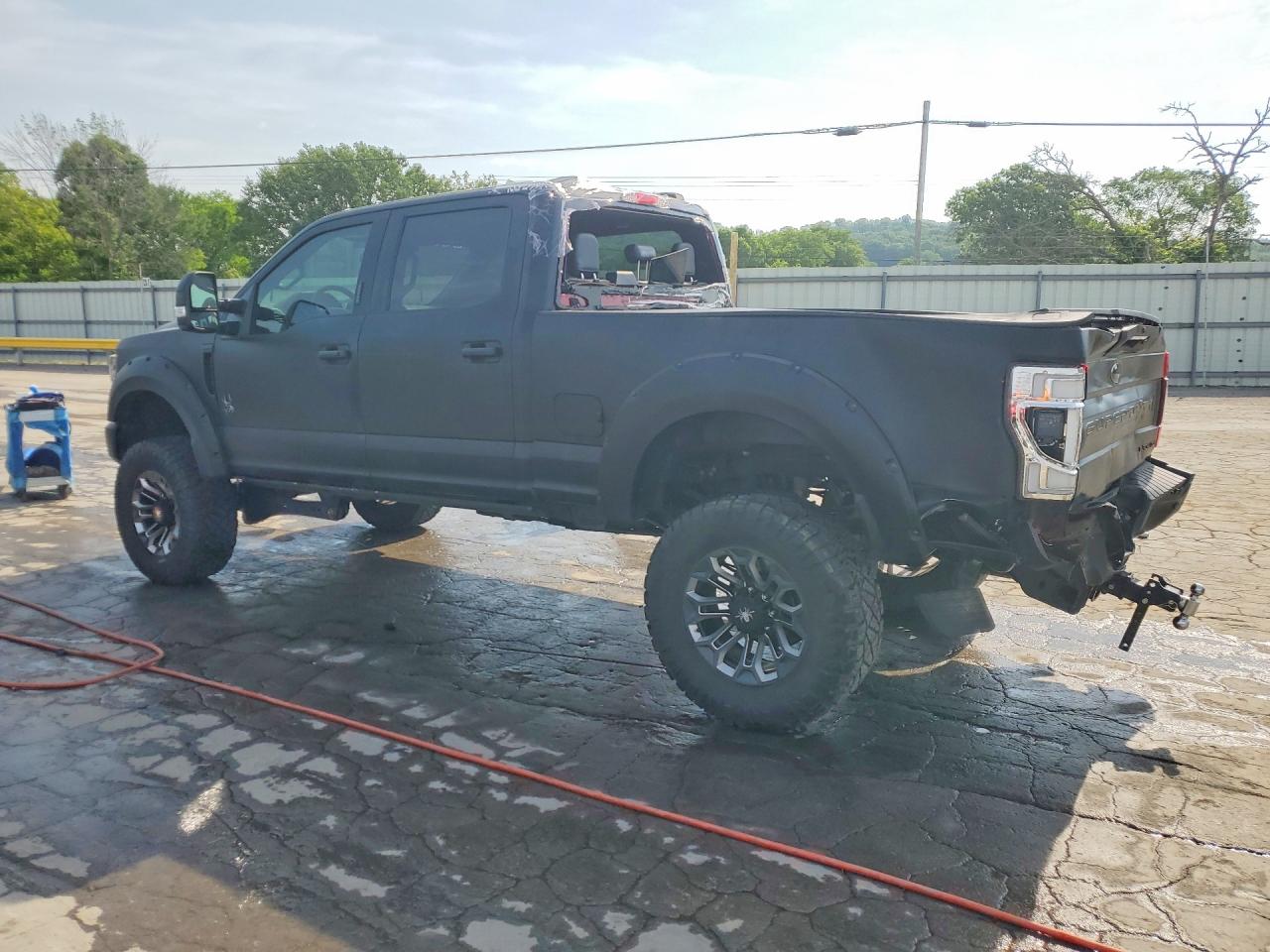 2022 Ford F250 VIN 1FT8W2BT6NEC48445 photo 2