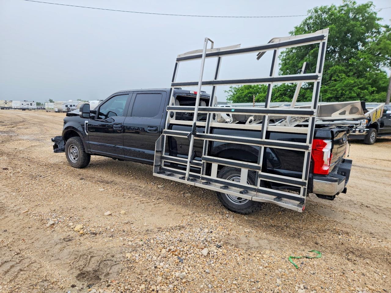 2022 Ford F350 VIN 1FT8W3A67NEG44126 photo 2